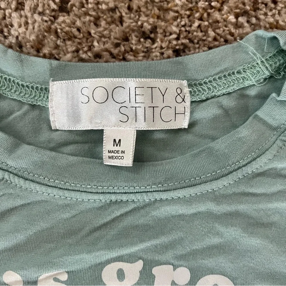 EUC Girls Society & Stitch cropped t-shirt, Size M.